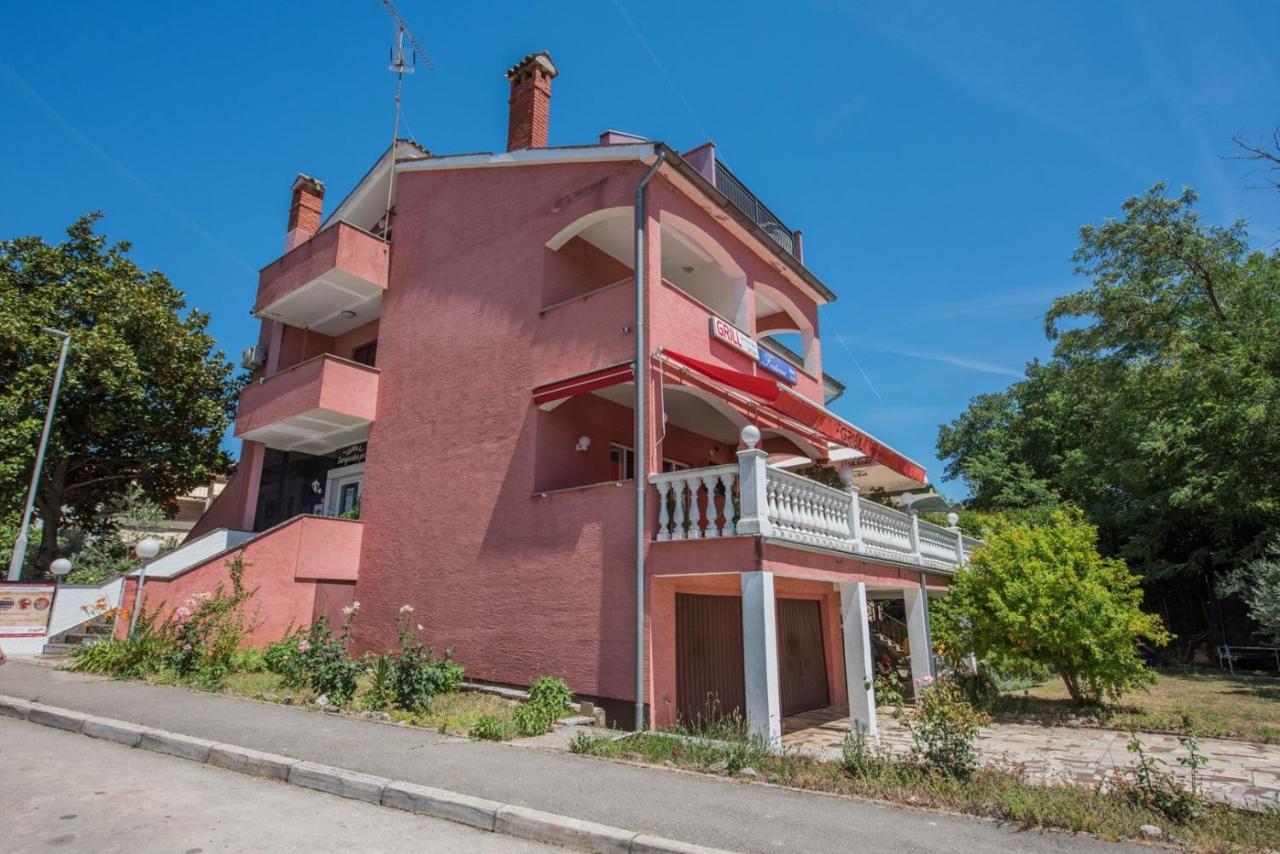 Two Bed Rooms Fortuna Near The Beach Porec Exterior photo