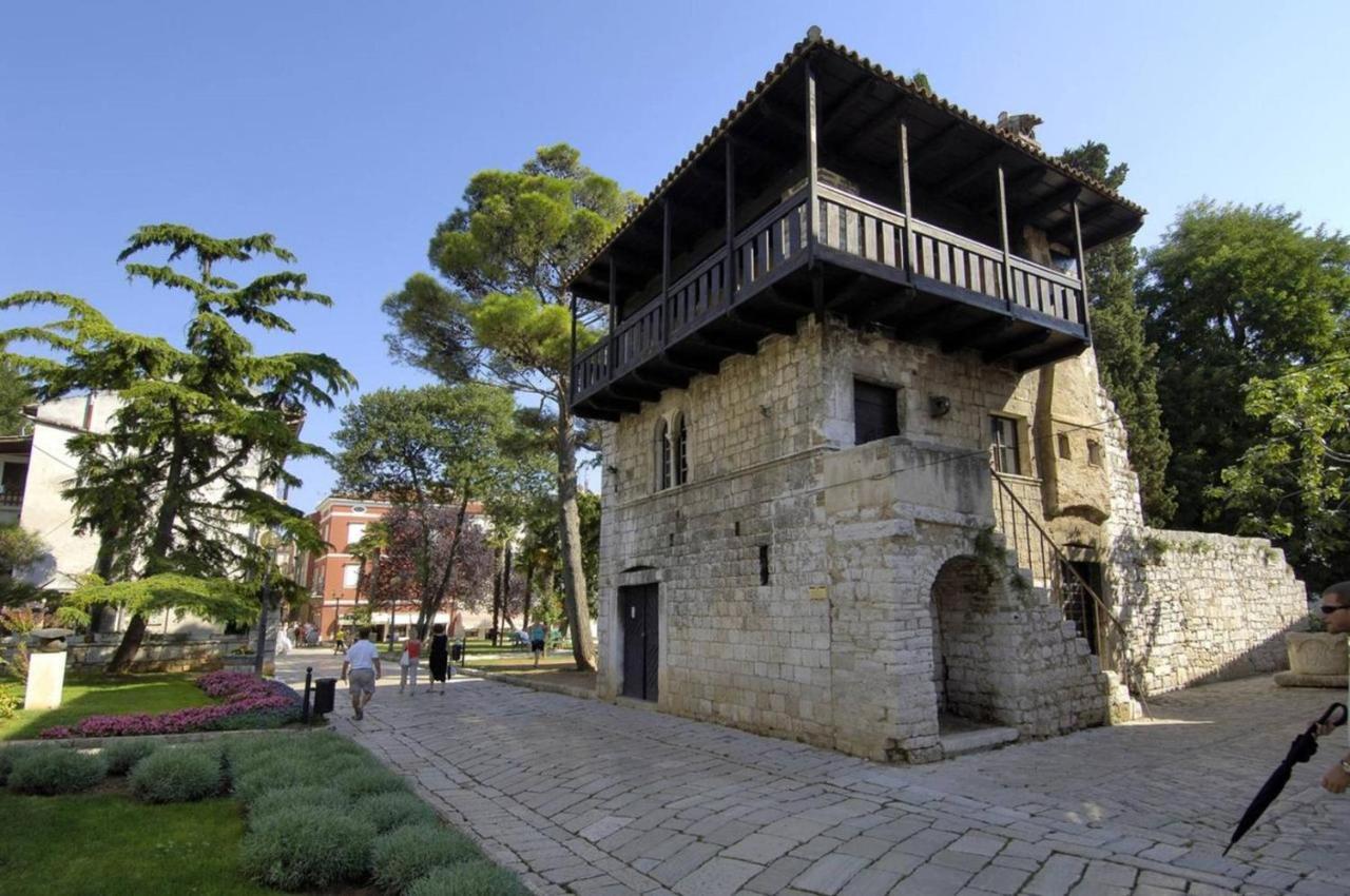 Two Bed Rooms Fortuna Near The Beach Porec Exterior photo